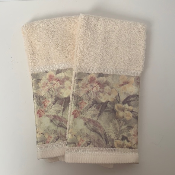 Croscill Bath Croscill Classics Hand Towels Set Of 2 New Poshmark
